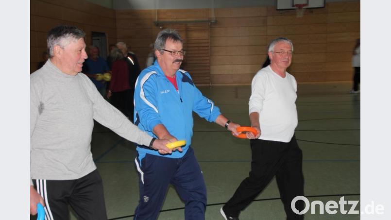 Anders als vor der Corona-Pandemie ist inzwischen beim Training der "Herzsportler" körperlicher Kontakt absolut tabu. Archivbild: kro