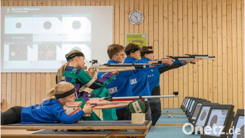Die Jungschützen beim Training. Das Foto wurde bereits vor der Corona-Pandemie aufgenommen. Bild: nza