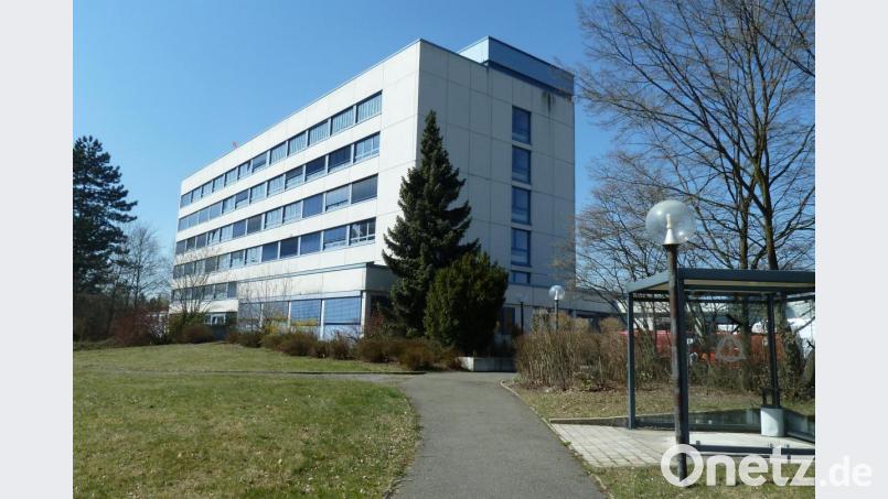 In den oberen vier Stockwerken der Asklepios-Klinik Oberviechtach wurde ein Behelfskrankenhaus eingerichtet. Archivbild: Portner