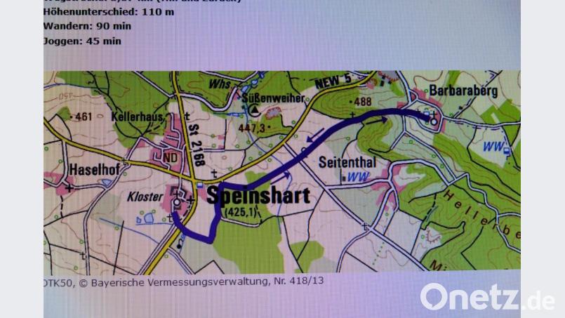 Der alte Wallfahrtsweg beginnt vor der Klosteranlage und führt mit einer Länge von genau 5,87 Kilometern und einem Höhenunterschied von 110 Metern abwechslungsreich durch die Fluren Speinsharts auf den Barbaraberg. Bild: do