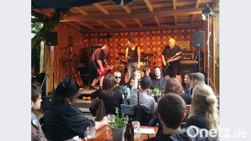 Die Amberger Band J-Stream trat am Samstagabend im Wild-Vaitl auf. Bild: ppes
