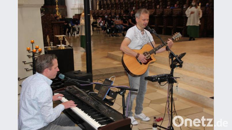 &quot;Paul &amp; Norman&quot; gestalteten den Motorradgottesdienst in der Basilika. Bild: kro