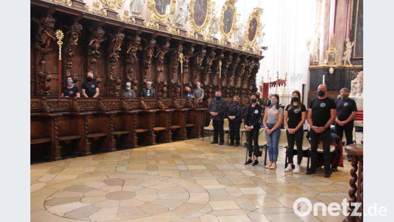 Die Mitglieder des Motorradclubs Waldsassen saßen im Chorgestühl. Bild: kro