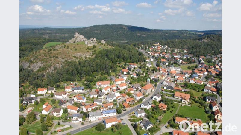 Wie sollen die Coronahelfer entschädigtwwerden? darüber diskutiert der Gemeinderat Flossenbürg. Symbolbild: ges