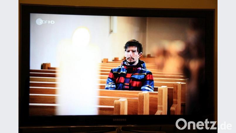 Christian F. in einer Kirche. Die Szene stammt aus der Sendung „Aktenzeichen XY“ 2012. Bild: Archivbild exb