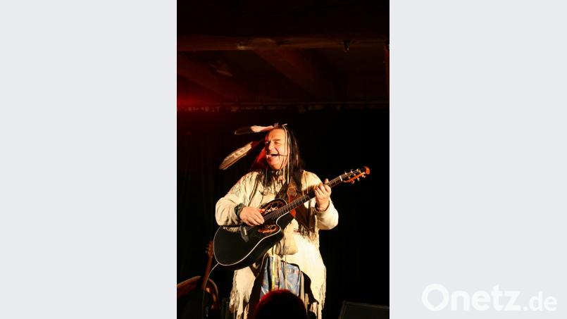 Willy Michl wird 70 und gibt im Juli ein Konzert im Schafferhof. Ist das Wetter gut, tritt der Bluesbarde bei einem Open-Air auf. Und dann gibt es sogar noch Karten. Bild: exb