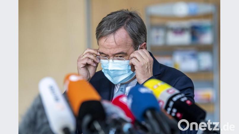 Regierungschef Armin Laschet verkündet am Dienstag einen regionalen Lockdown und massive Tests in der Bevölkerung. Bild: David Inderlied/dpa