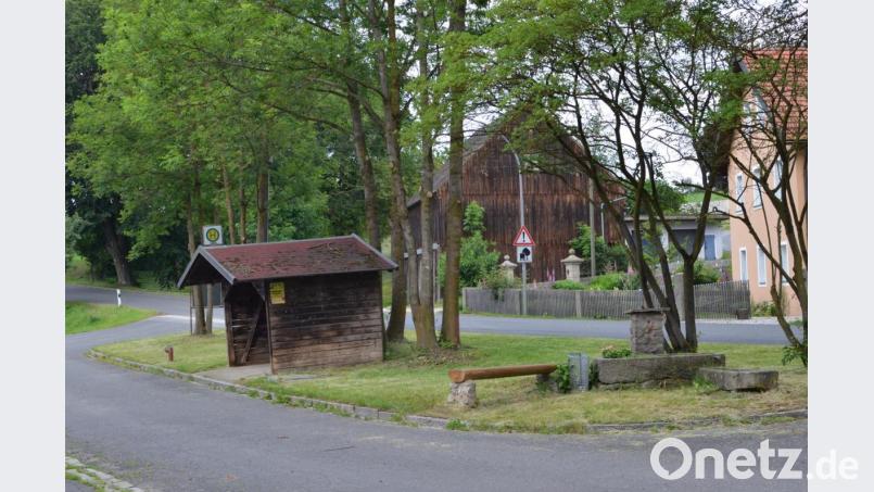 Der Dorfplatz in Gössenreuth wird neu gestaltet. Bild: wb