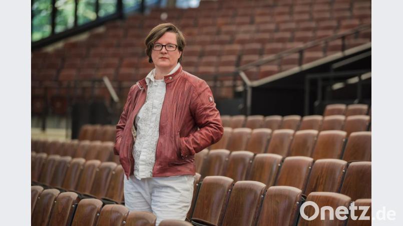 Birgit Simmler blickt in die Kamera. Bild: Nicolas Armer/dpa