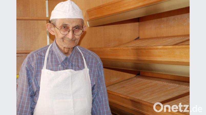 Bäckermeister Josef Reichenberger: "Ich habe das Brotbacken so viele Jahre gemacht und so gern gemacht. Vielleicht tut das Aufhören deswegen weh.“ Bild: Vogl, Christa