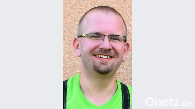 Stefan Brändl, der Jugendleiter der &quot;Falkenhorst&quot;-Schützen, freut sich, dass der Schießbetrieb wieder beginnen darf. Bild: rgr