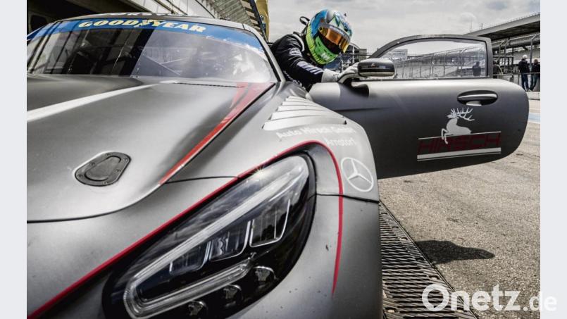Nicht so oft als geplant steigt Dominik Schraml in diesem Jahr in den AMG-Mercedes ein. Die Saison beginnt wesentlich später und es sind weniger Rennen. Aber der Altenstädter hofft trotzdem, mit seinem Partner Mario Hirsch möglichst viele Rennpunkte für die Meisterschaft einzufahren. Bild: privat