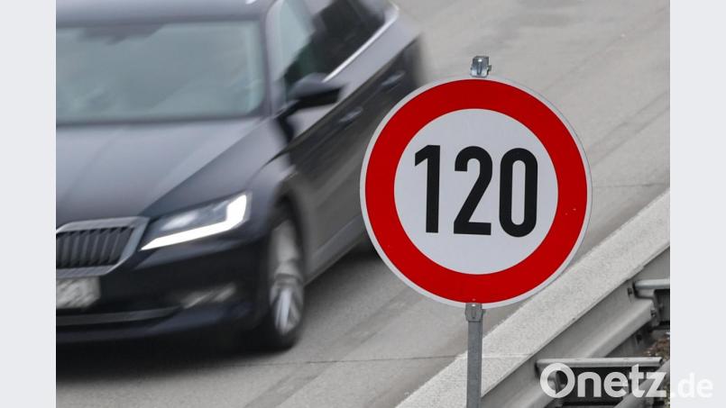 Nordrhein-Westfalen und Bayern fordern höhere Strafen für Verkehrsdelikte mit Toten. Bild: Patrick Pleul/dpa