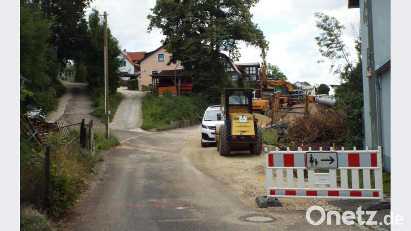 In der Wölsenbergstraße in Theuern wird noch rund ein Jahr lang gebaut.. Bild: e
