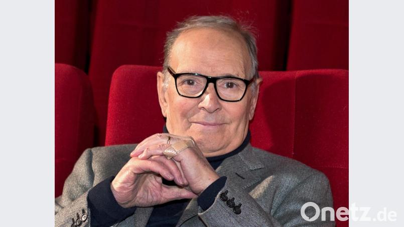 Der italienische Filmkomponist Ennio Morricone ist tot. Er ist im Alter von 91 Jahren gestorben, wie ein Anwalt der Familie bestätigte. Bild: Jörg Carstensen/dpa