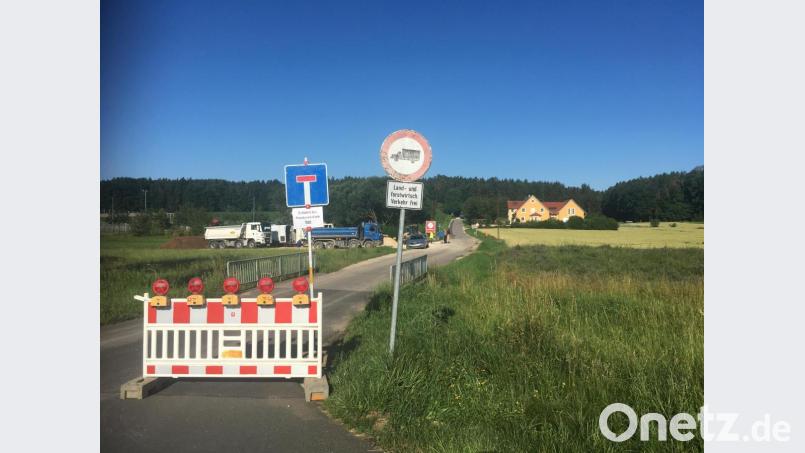 Ab jetzt fahren nur noch Baumschinen: Der Langangerweg ist in den nächsten Monaten gesperrt. Bild: upl