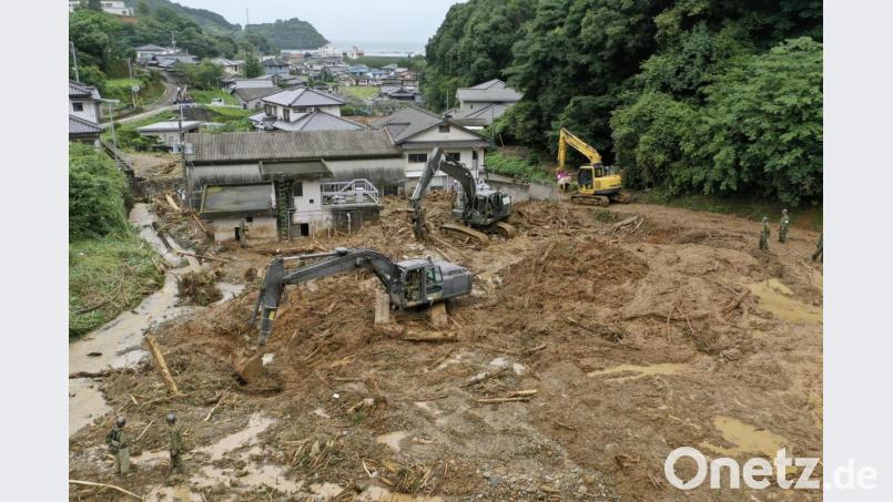 Heftige Regenfälle haben schwere Überflutungen und Erdrutsche im Südwesten Japans ausgelöst. Foto: kyodo/dpa Bild: -