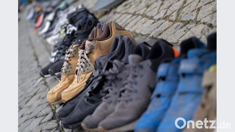 Die geklauten Schuhe versuchte der Dieb zu verkaufen. Bild: Peter Steffen/dpa