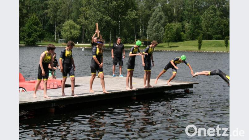 Sieben Jugendliche des RSC Marktredwitz waren die erste Starter beim Kinder- und Jugendtriathlon. Bild: fpoz