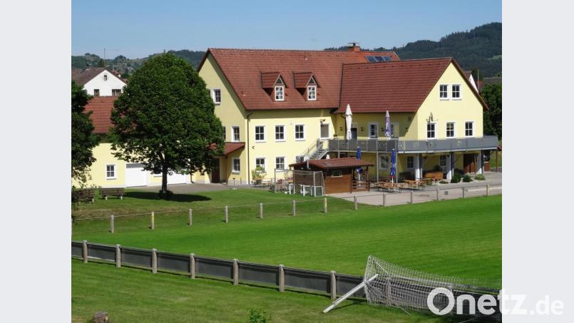 Sport ist momentan fort, aber auf dem Gelände des SV Kulmain soll bald wieder Leben einkehren. Bild: ak