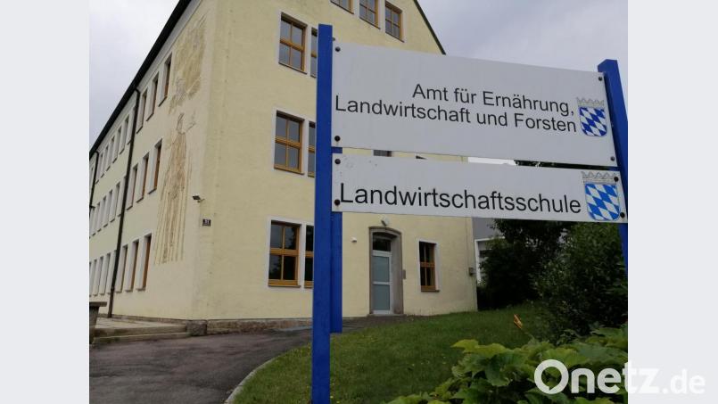 Nach der geplanten Schließung der Landwirtschaftsschule kam aus den Reihen von ÜPW, ÖDP und SPD im Nabburger Stadtrat Kritik am Nabburger Bürgermeister Frank Zeitler auf. Die Christsozialen widersprechen nun vehement. Bild: wpt