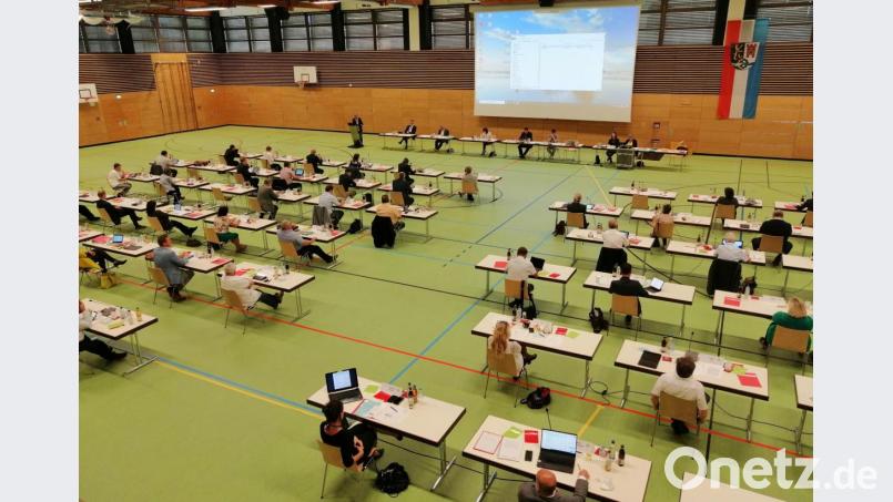Der Schwandorfer Kreistag traf sich zu seiner zweiten Sitzung in der Oberpfalzhalle. Bild: anv