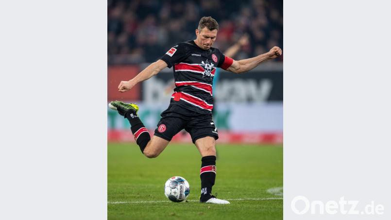 Oliver Fink zieht künftig für die zweite Mannschaft von Fortuna Düsseldorf vom Leder. Bild: Marius Becker/dpa