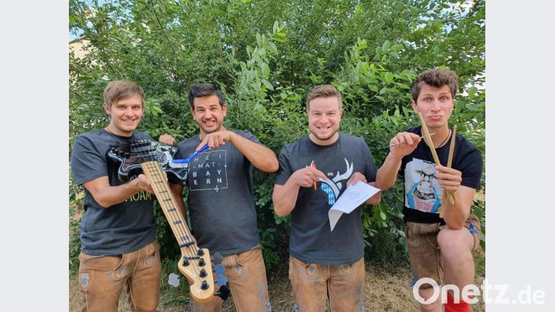 Das erste Konzert der Band "Rotzlöffl" nach der Corona-Pause ist schon ausgebucht, weitere sollen folgen. Bild: Rotzlöffl GbR/exb