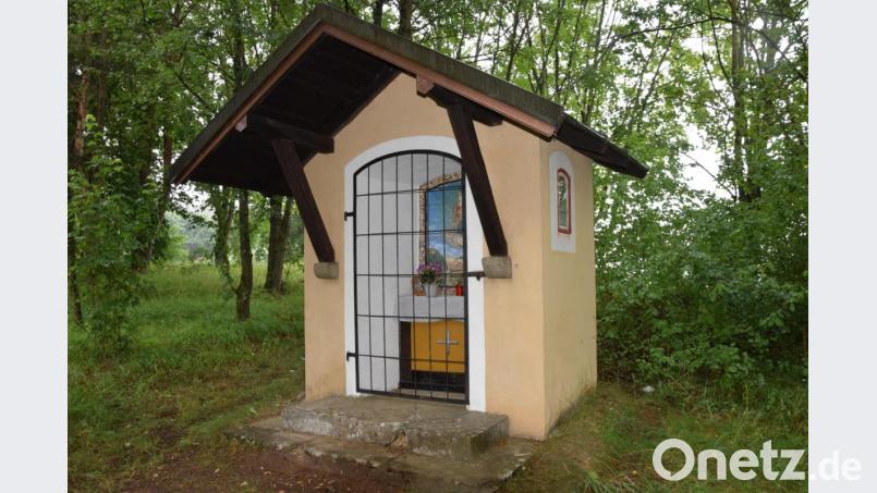Der Bau der Heimkehrerkapelle auf dem Theilberg in Schmidmühlen erinnert an die glückliche Heimkehr von Franz Xaver Eichenseer aus der Kriegsgefangenschaft und wird nach dessen Tod von der Reservistenkameradschaft gepflegt. Bild: bö