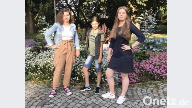 Leni Hanauer, Annika Sulewski und Elisabeth Anderson (von links) von der Sophie-Scholl-Realschule stehen mit ihrem Projekt im Finale der &quot;Technik-Scouts&quot;. Bild: exb