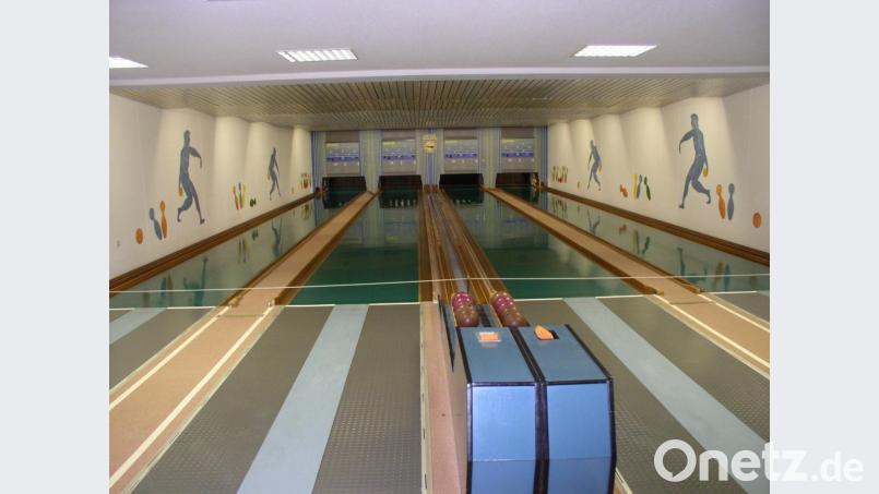 Fast drei Monate durfte auf den Kegelbahnen, wie hier bei Weiß-Blau Altenstadt, kein Sport ausgeübt werden. Bild: adj