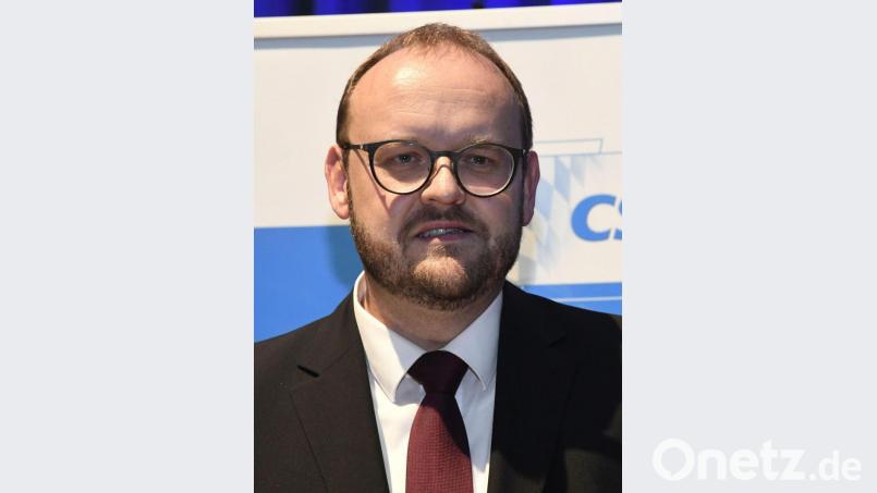 Landrat Andreas Meier nimmt die Arbeit der Regierung der Oberpfalz gegen Kritik von Naturschützern in Schutz. Bild: Petra Hartl