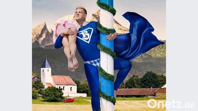 Für Fans, vor allem in Feuerwehrkreisen, ist &quot;da Bobbe&quot; ein bayerischer Superman der Bierzeltgaudi. In Weiherhammer sehen das nicht alle so. Bild: Norbert Dammisch/exb