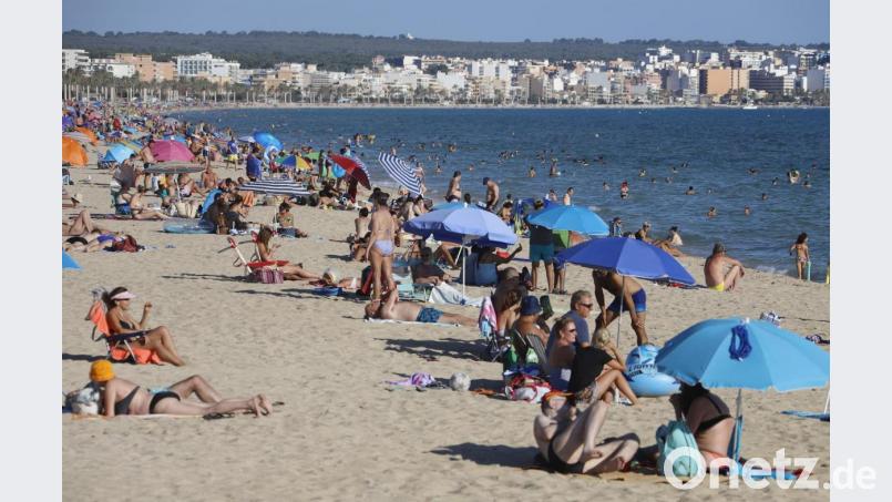 Im Mallorca-Urlaub hat sich eine Familie mit dem Coronavirus infiziert. Symbolbild: Clara Margais