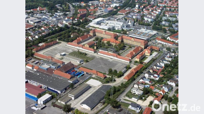 Die Leopoldkaserne in Amberg mit seinen knapp elf Hektar Größe von oben. Bild: Georgi