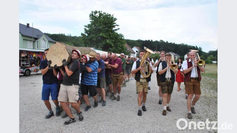 Raigering feiert Kirwa. Bild: gth