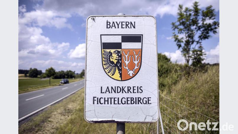 Vielleicht heißt der heutige Landkreis Wunsiedel im Fichtelgebirge eines Tages Landkreis Fichtelgebirge. Bildmontage: dtr