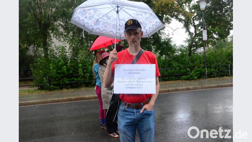 Ein Demonstrationsteilnehmer. Bild: Kunz