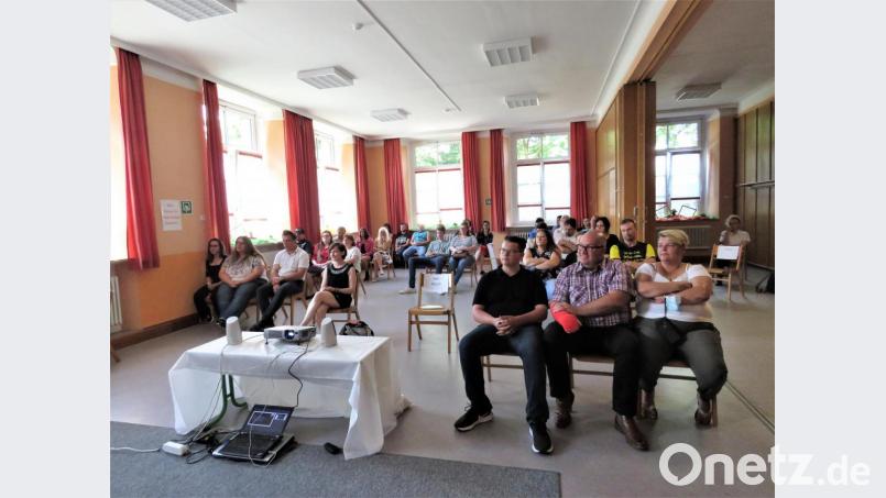 Nur die Schüler und ihre Eltern durften an der Abschlussfeier teilnehmen. Bild: ubb