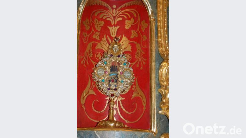 Diese kostbare Monstranz lagerte seit vielen Jahren unbemerkt im Pfarrtresor. Bild: az