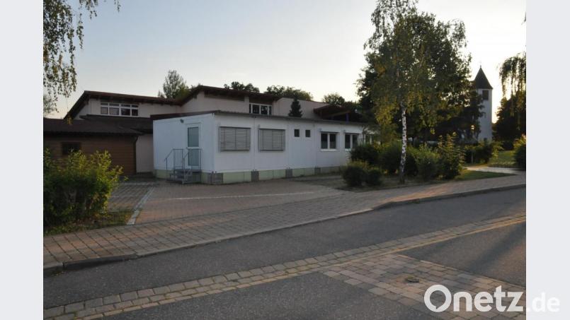 Die Container am Kindergarten Birkenweg sind aufgestellt und beherbergen ab Herbst eine weitere Gruppe, bis der bereits beschlossene Anbau bis nächstes Jahr fertiggestellt ist. Bild: ak