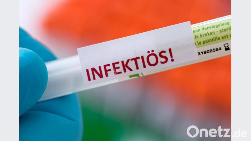 Die Probe für einen Coronatest. Bild: Hendrik Schmidt/dpa