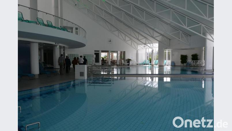 Zuversichtlich ist der Zweckverband Sibyllenbad im Hinblick auf den Neubeginn (im Bild die Badehalle des Kurmittelhauses bei einer Begegnung kurz vor der Wiedereröffnung). Bild: pz