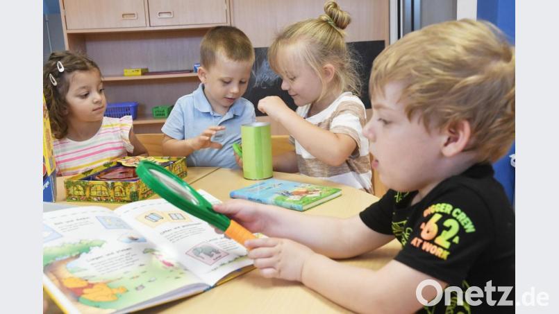Die Kleinen des Kindergartens St. Joseph profitieren nicht nur in den Ferien von der &quot;Sprach-Kita&quot;. Das Bundesprojekt, für das in Neustadt Irene Kellner verantwortlich ist, soll sogar bis Ende 2022 fortgeführt werden. Bild: Gabi Schönberger