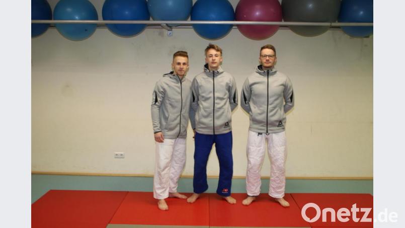 Die Gebrüder Albert und Emilio Petri sowie Cevin Schopf (von links) freuen sich, Brazilian Jiu-Jitsu bei der SV Grafenwöhr anbieten zu können. Bild: sne