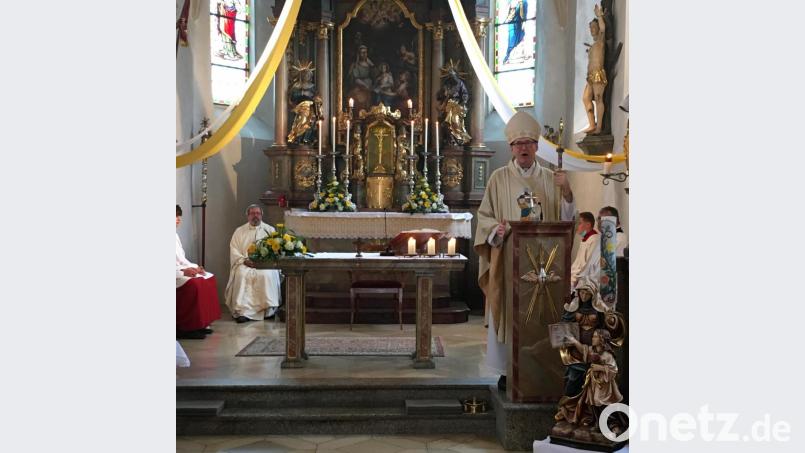Weihbischof Josef Graf zelebrierte den Festgottesdienst. Bild: exb