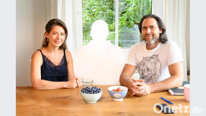 Es ist noch Platz am Küchentisch: Hanni und Michael Buschheuer wollen einem Geflüchteten ein Zuhause geben. Bild: Thomas Ratjen