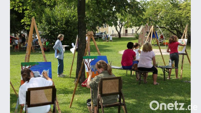 Dei Aktion &quot;Malen im Park&quot; startet unter Auflagen am 18. August im Park des Oberpfälzer Künstlerhauses. Bild: Gerhard Götz