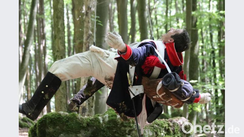 Bei der aufwendigen Filmproduktion kam auch eine eigene Stunt-Crew zum Einsatz, um in der Nähe der Burgruine Poppberg voll in Action zu sein. Bild: mfh