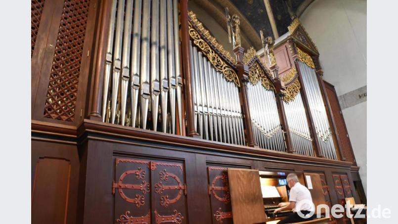 Die mächtige Eisenbarth-Orgel der Josefskirche wird heuer nicht bei den Sommermatineen erklingen. Bild: hcz